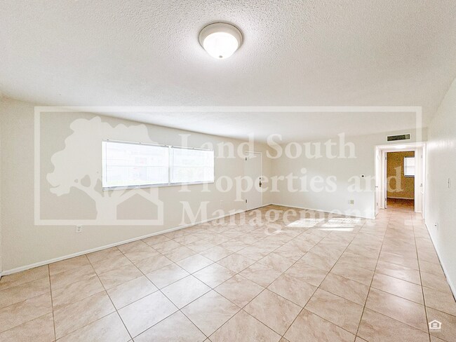 Foto del edificio - 738 Park Hill Ave