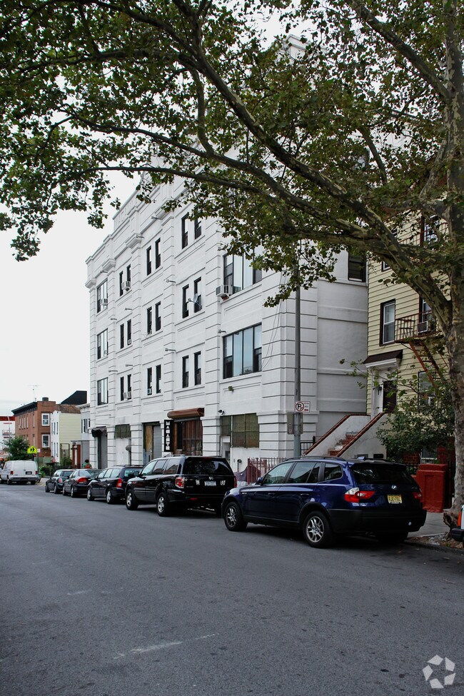 Foto del edificio - 255 18th St