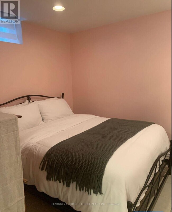 Photo du bâtiment - 904 Drysdale Dr