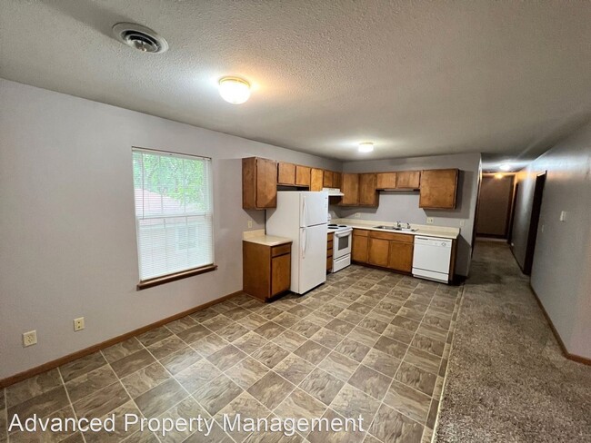 4 br, 2 bath House - 915 Colorado St. photo'