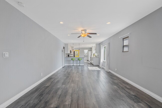 Foto del edificio - 3111 W 69th St