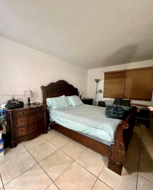 Building Photo - 3 br, 2 bath House - 14250 SW 62nd St Apt 201