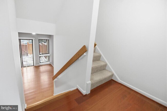 Foto del edificio - 10995 Thrush Ridge Rd