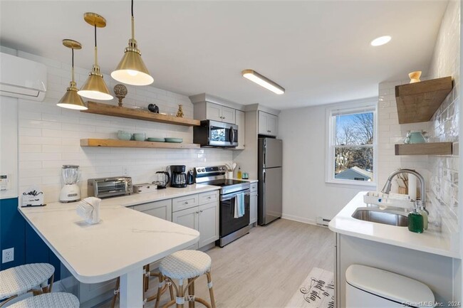 Foto del edificio - 176 Shore Rd