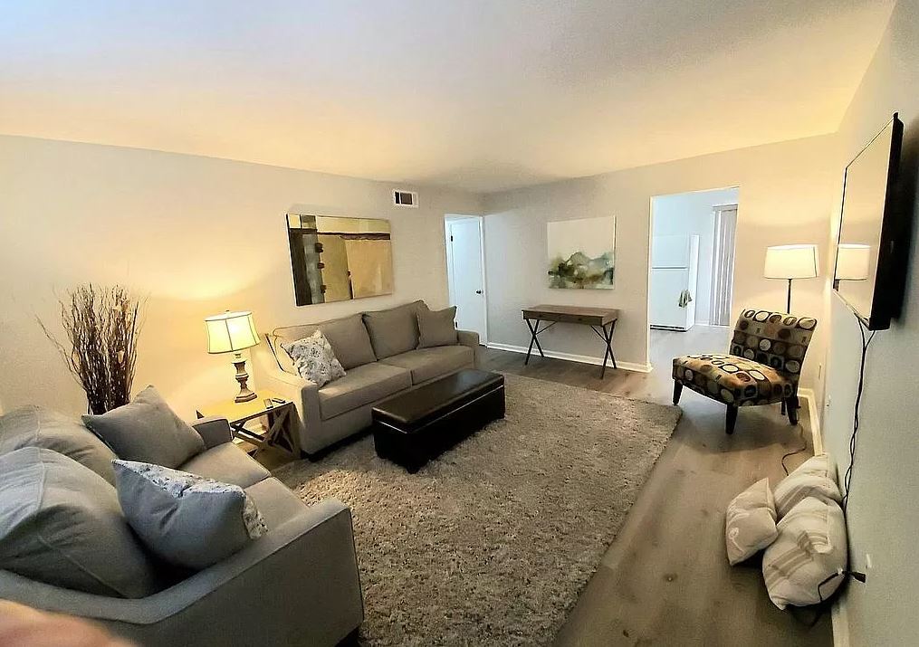 Foto principal - 1012 Carriage Dr