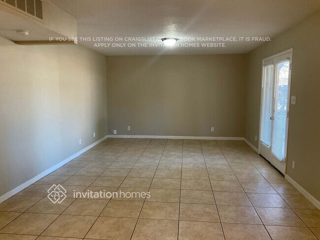 Building Photo - 1344 E Marilyn Ave