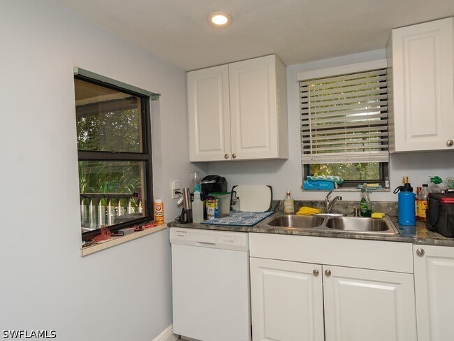 Foto del edificio - 1480 Green Valley Cir