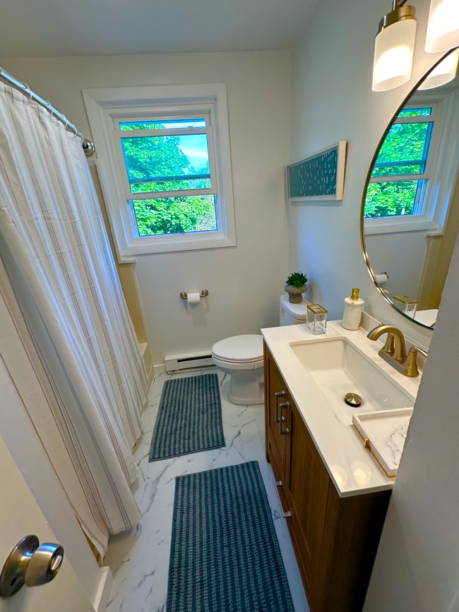 Bathroom - 91 Faith St