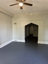 Building Photo - 1504 Jules St
