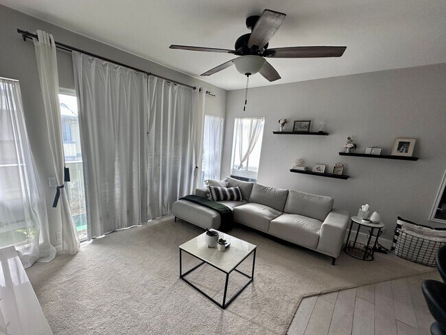 Photo - For Rent - [Sun Rise] 91-265 Hanapouli Cir... Townhome