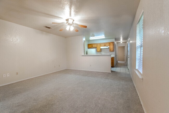 Photo - 504 Brockett St Townhome