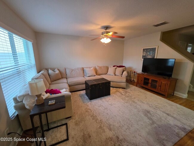 Building Photo - 1585 Par Ct