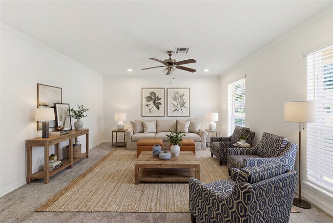 Foto del edificio - 5818 Chinaberry Dr