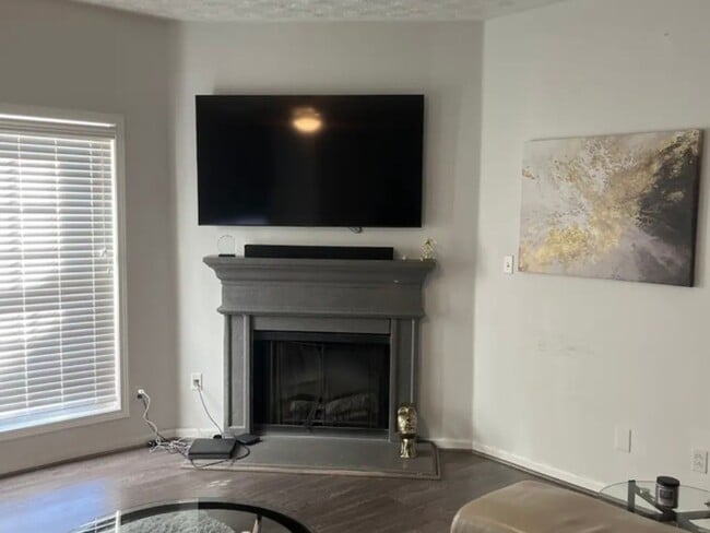 Building Photo - 20 Pine Canyon Dr SW
