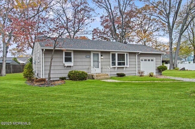 Building Photo - 3123 Cambridge Dr