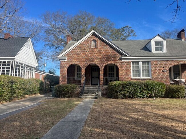 Foto del edificio - 2521-2521 Burney Dr