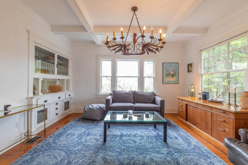 Foto principal - 1327 Allesandro St