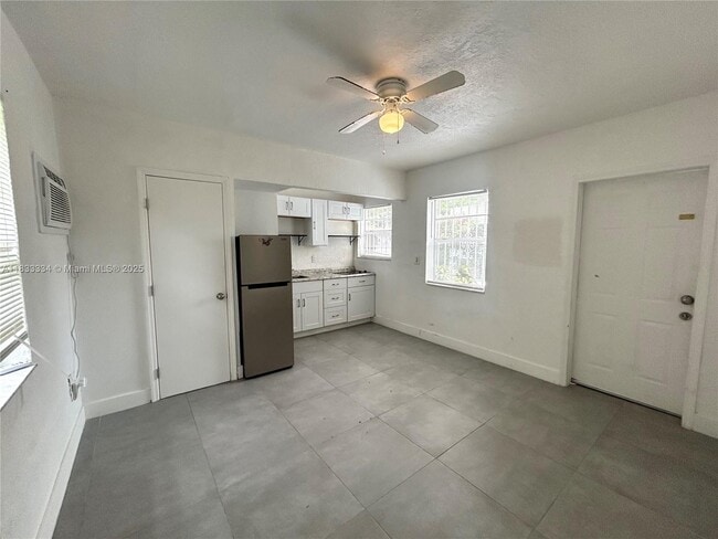Building Photo - 601 NW 90th St