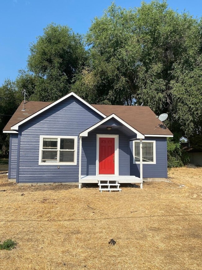 Building Photo - 913 Arrowhead St