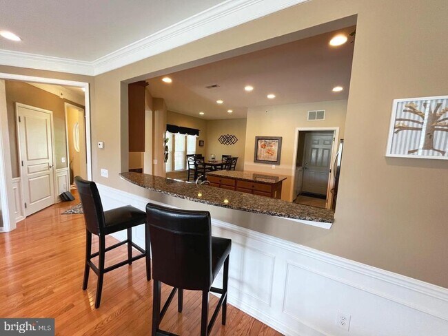 Building Photo - 615 Prizer Ct