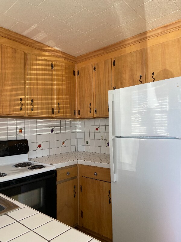 Building Photo - 1701 Tremont Ave