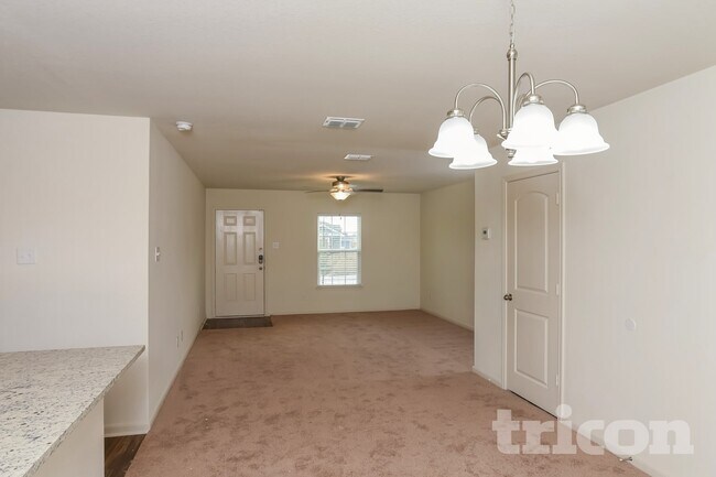 Foto del edificio - 11031 Chatham Ct