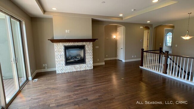 Building Photo - 3439 Signature Golf Point