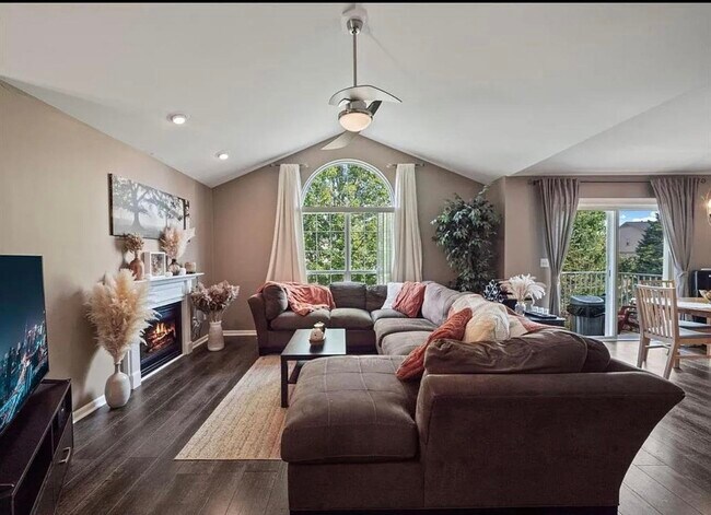 Foto del edificio - 8201 Chesapeake Cir