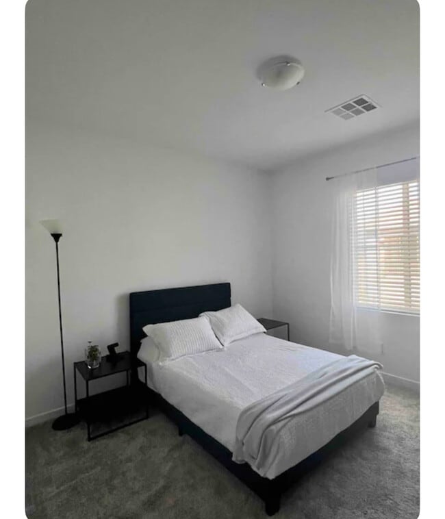 Building Photo - 965 Nevada State Dr