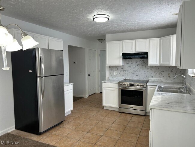 Foto del edificio - 3164 E 130th St