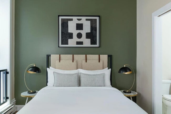 Building Photo - 17 S Wabash Ave