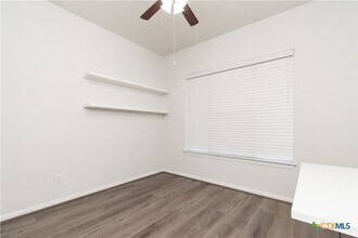 Building Photo - 6808 Verona Pl