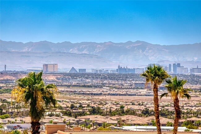 Building Photo - 969 Marigold Ct