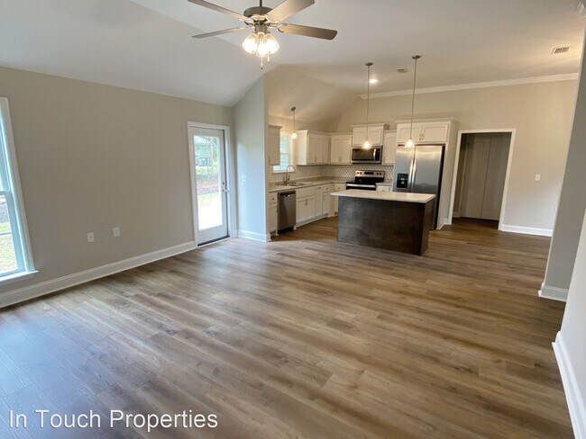 Building Photo - 4 br, 2 bath House - 412 E Lawson St