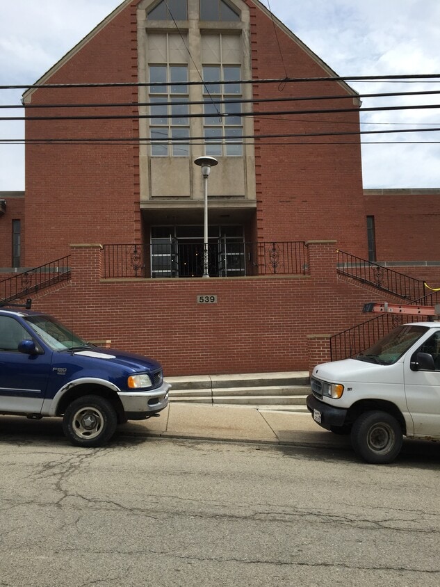 Primary Photo - 539 Boggs Ave