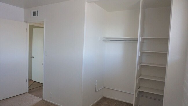 Building Photo - 4732 Evergreen