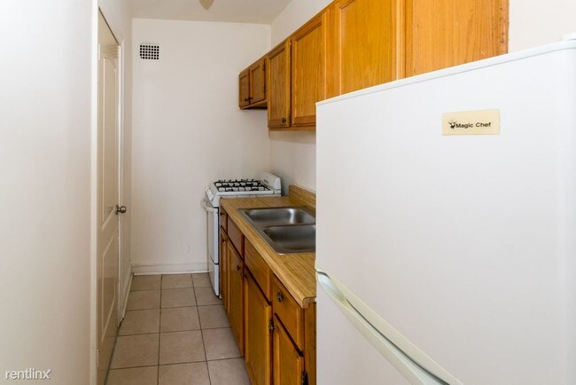 Foto del edificio - Studio, 1 bath Apartment - 5301 S Ashland Ave