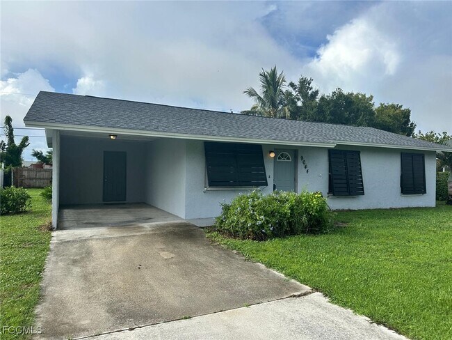 Foto del edificio - 9044 Pineapple Rd