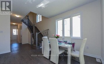 Building Photo - 10 Hashmi Pl