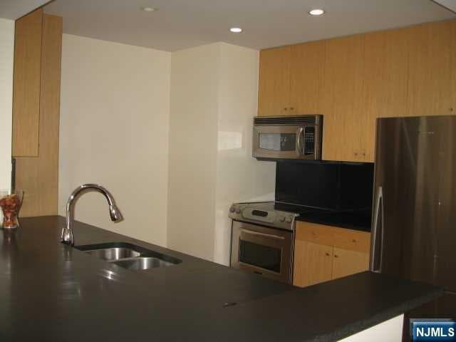 Building Photo - 3407 City