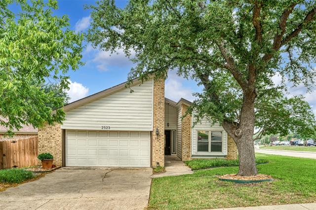 Primary Photo - 2523 Cattail Ct