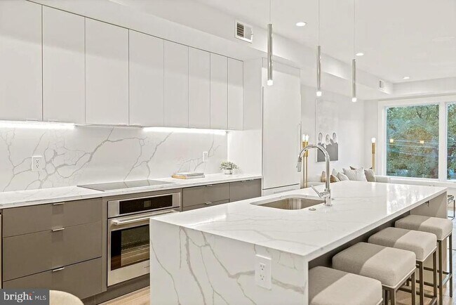 Foto del edificio - 1128 6th St NW