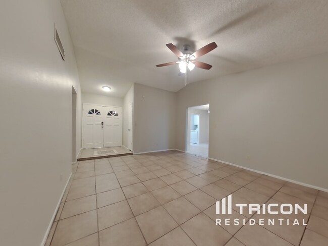 Foto del edificio - 4660 N 75th Ln