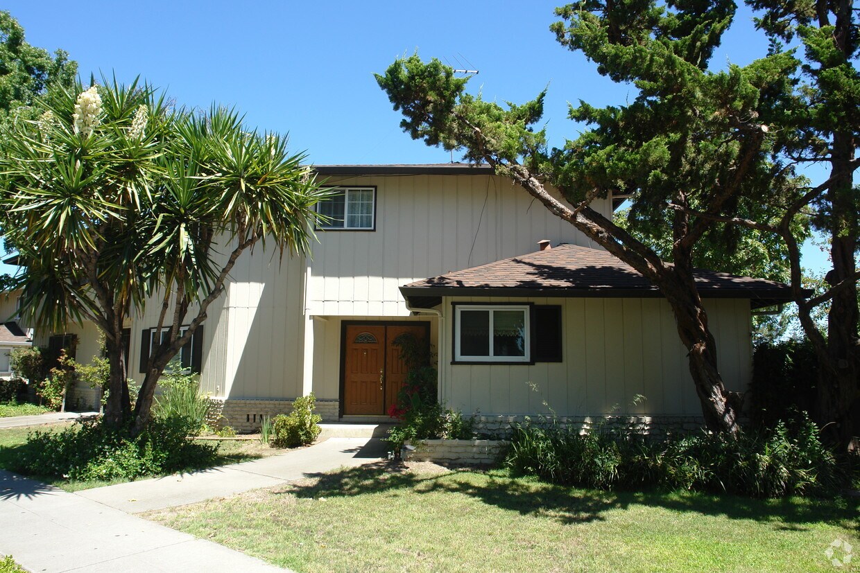 Primary Photo - 1290 Leigh Ave