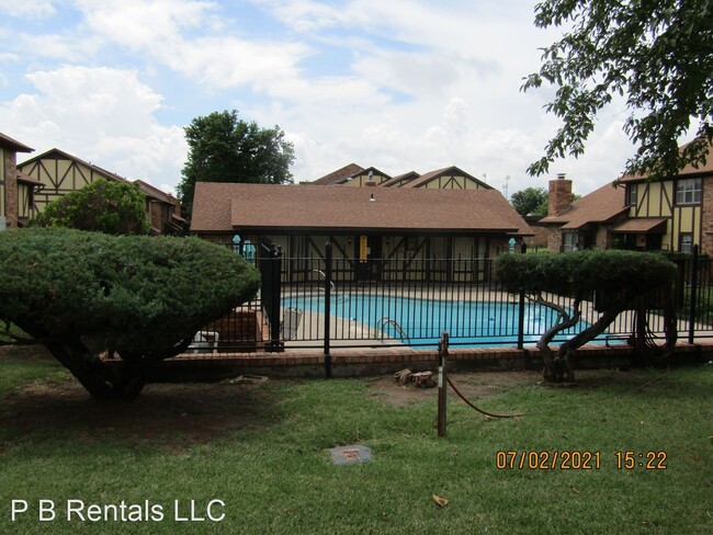 Building Photo - 2 br, 2.5 bath House - 4546 NE Arlington A...