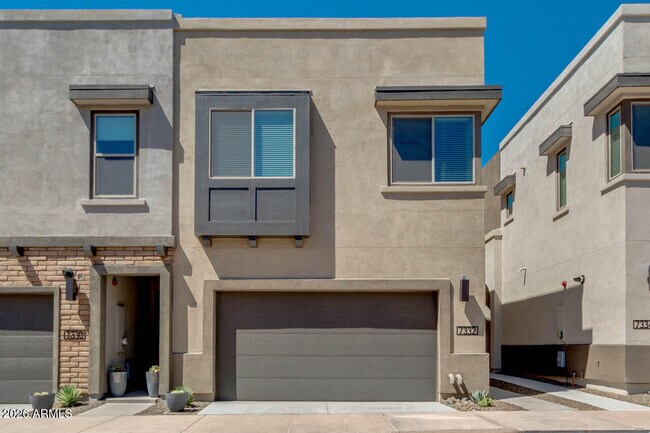 Building Photo - 7332 E Vista Bonita Dr