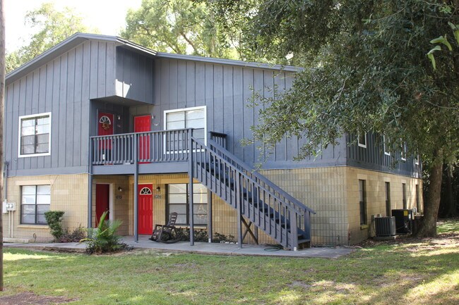 Building Photo - South West Cottages