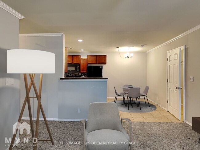 Building Photo - 5711 N 33rd St