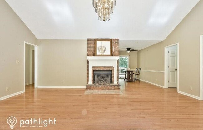 Building Photo - 385 Oak Street, Fayetteville, GA, 30215