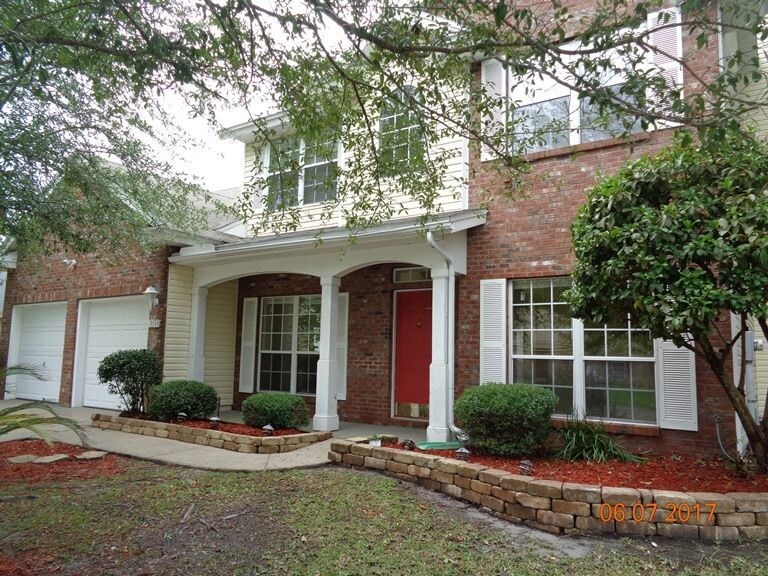 Foto principal - Spacious 5 bedroom/ 3 bath